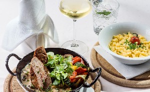 Hotel HARMONY HOTEL HARFENWIRT wakacje