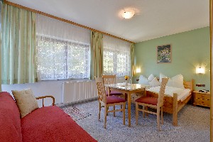 Hotel GÄSTEHAUS MAXIMILIAN wakacje