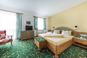 Hotel KRIMMLERFÄLLE wakacje