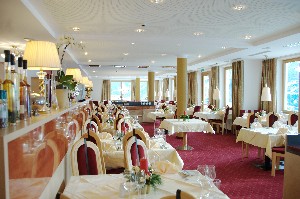 Hotel AMADEUS MICHELUZZI wakacje