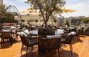 Hotel ADIA ALUMA ATHENS, CURIO COLLECTION BY HILTON wakacje