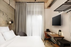 Deluxe Room (Balcony)