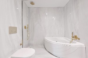 Deluxe Suite (With Jacuzzi)