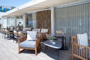 roof top bar restaurant