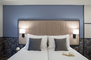 classic double room city view