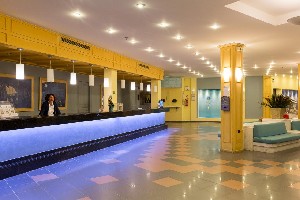 Hotel GOLDEN COAST HOTEL AND BUNGALOWS wakacje