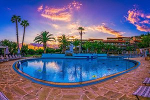 Hotel LAGOMANDRA HOTEL AND SPA wakacje