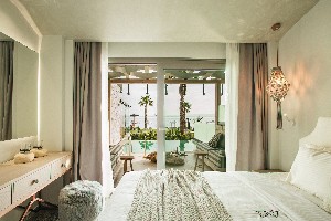 Double Suite private pool