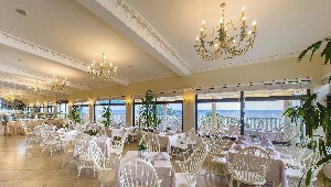 A la Carte Restaurant