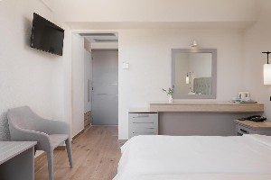 Hotel LIVADI NAFSIKA wakacje