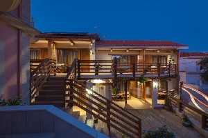 Hotel EKATI MARE BOUTIQUE HOTEL & SUITES wakacje