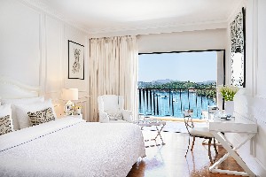 Dlx guestroom Sea View