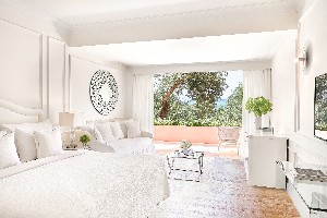 Dlx Bungalow Garden View