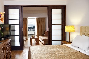 Family Bay view main building