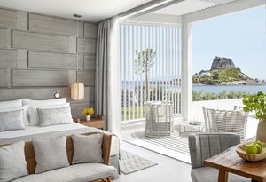 Deluxe Two Bedroom Bungalow Suite Beachfront