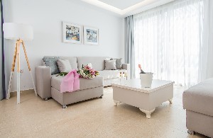 Signature pool upbeat jacuzzi