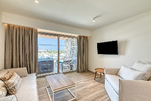 Standard Junior Suite with Jacuzzi