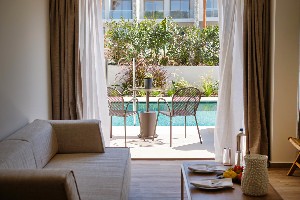 Standard Junior Suite with Private Pool