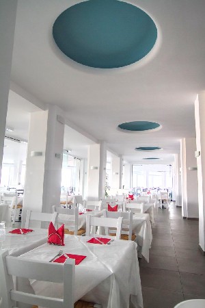 Hotel PENINSULA wakacje