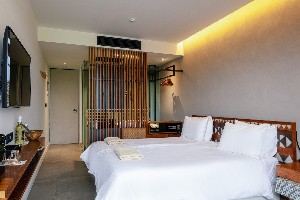 Double Superior Room (With Jacuzzi)
