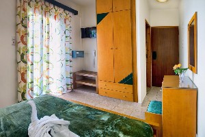 Hotel NICOLAS wakacje