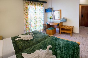 Hotel NICOLAS wakacje