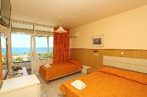 Hotel ERI BEACH RESORT wakacje