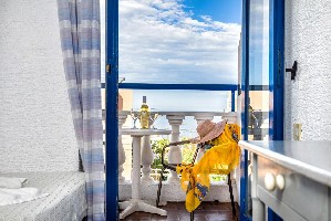 Hotel IRO HOTEL wakacje