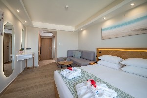 Double Superior Room (SeaView) _6_opt
