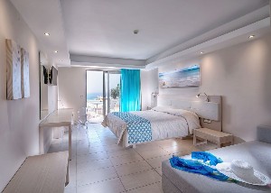 Deluxe Room (SeaView) _8_opt