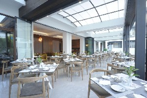 Hotel ATRIUM AMBIANCE wakacje