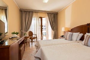 Hotel THEARTEMIS PALACE wakacje