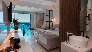 Hotel CALYPSO BEACH wakacje