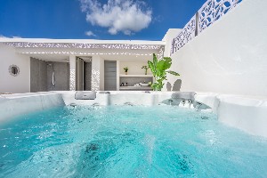 Superior Room (Rooftop) with Jacuzzi