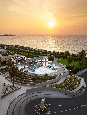 Hotel AMUS HOTEL & SPA wakacje