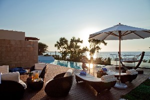 Presidential suite pool and terrace 