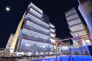 Hotel SEMIRAMIS CITY wakacje