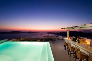 Swimming Pool with Pool Bar