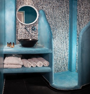 Honeymoon Suite Caldera View