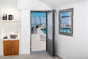 Classic Room Pool View