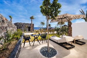 2 Bedroom Suite (SeaView)