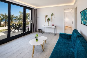 2 Bedroom Suite (SeaView)