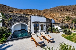 Senior Suite (SeaView, Private Pool )