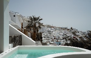 Premium Cave with Caldera View & Outdoor Hot Tub
