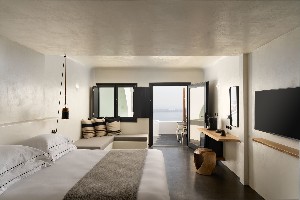 Superior Room with Caldera View & Outdoor Hot Tub