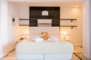 Hotel ANTINEA SUITES & SPA wakacje