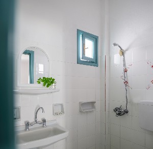 Classic Room Bathroom