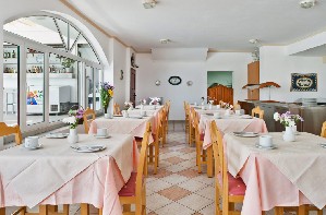 Hotel MAKARIOS wakacje