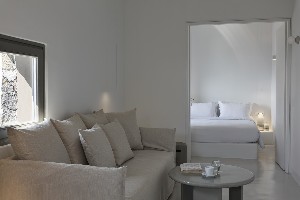 Master Suite Sea View with Heated Pool