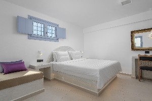 Triple Suite Outdoor Jacuzzi